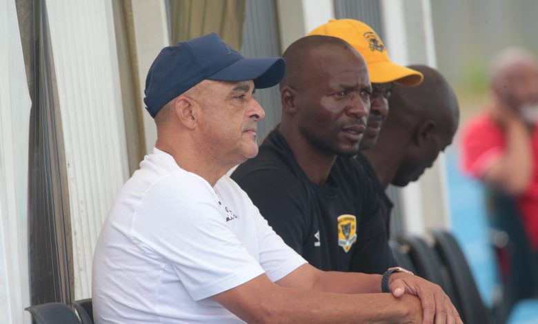 Owen Da Gama on the bench with Morgan Shivambu