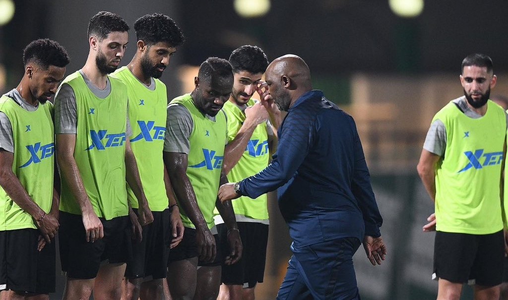 Pitso Mosimane conducting a training session at Al-Ahli Saudi