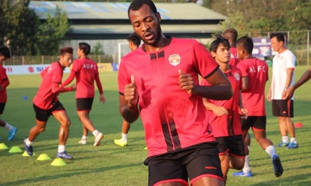 Victor Kamhuka during a training session