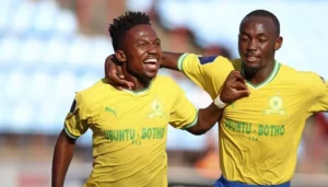 Cassius Mailula and Peter Shalulile celebrating a goal