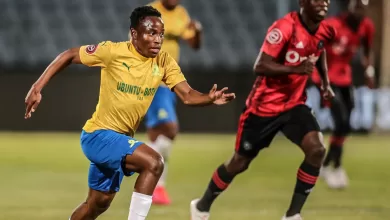 Mamelodi Sundowns loanee Keletso Makgalwa on a ball against Orlando Pirates