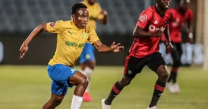 Mamelodi Sundowns loanee Keletso Makgalwa on a ball against Orlando Pirates