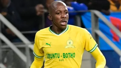 Khuliso Mudau in action for Mamelodi Sundowns in the DStv Premiership