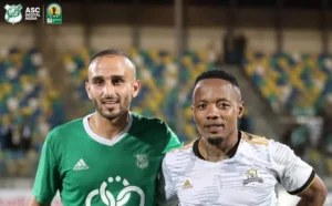 Marumo Gallants in bizarre kit
