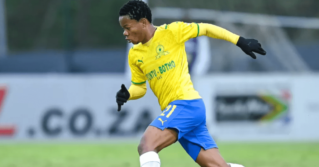 Sphelele Mkhulise in action for Mamelodi Sundowns 