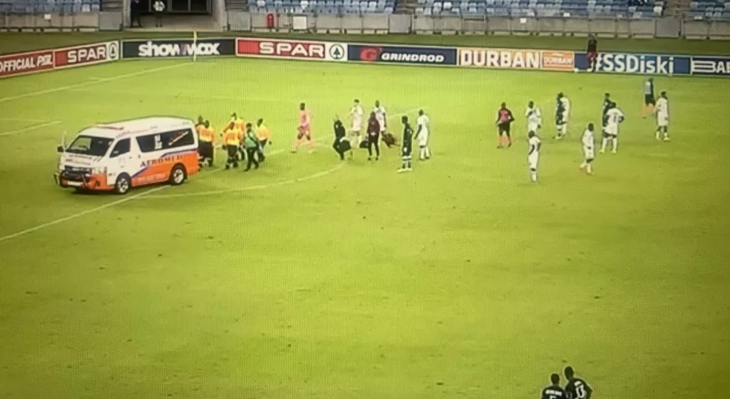 AmaZulu midfielder George Maluleka collapses. 