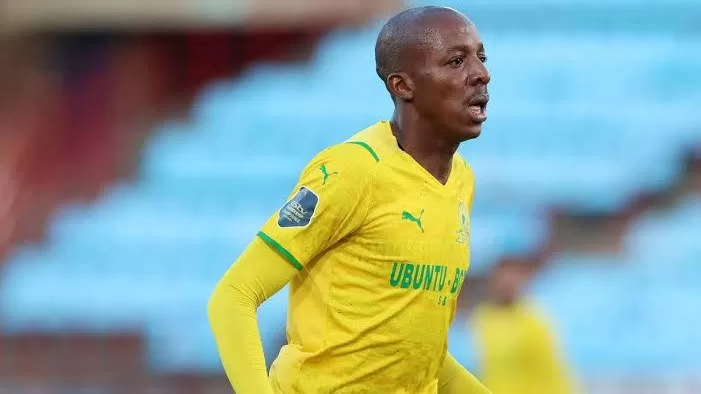 Khuliso Mudau in action for Mamelodi Sundowns.