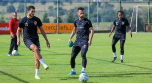 Percy Tau in training