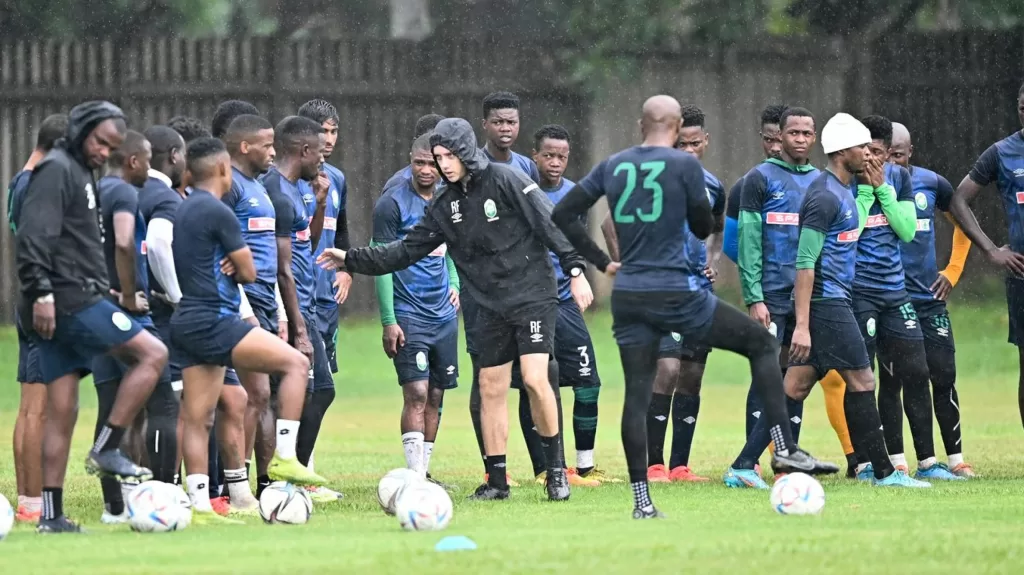 Romain Folz addressing AmaZulu players 