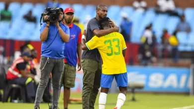 Rulani Mokwena and Cassius Mailula during a Mamelodi Sundowns game