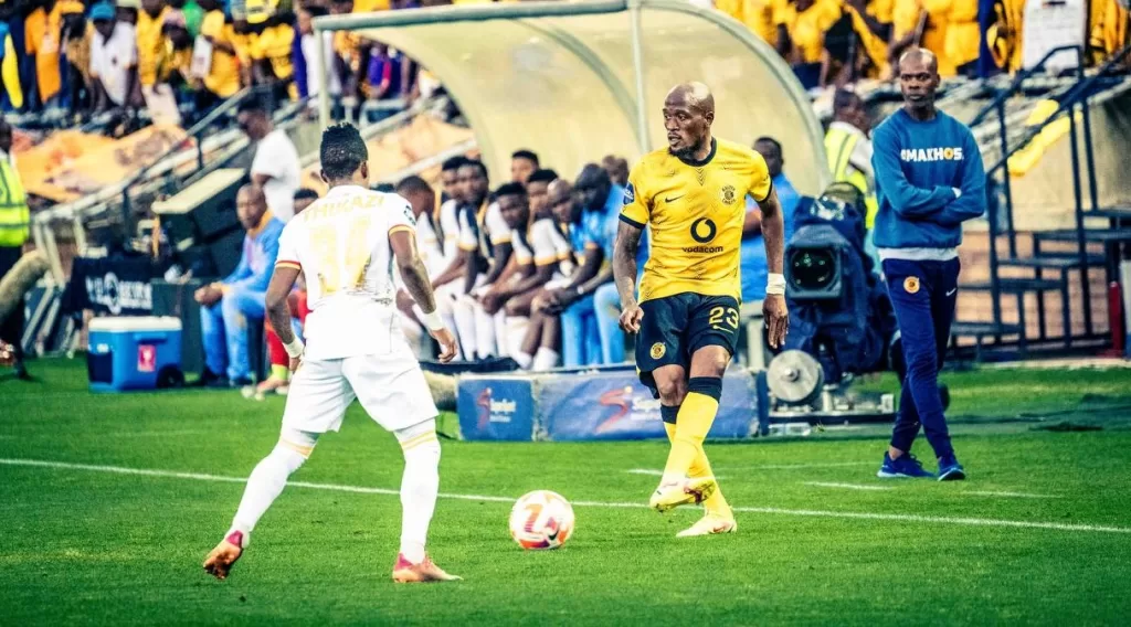 Sifiso Hlanti of Kaizer Chiefs and Mfundo Thikazi of Royal AM. Picture by Kaizer Chiefs