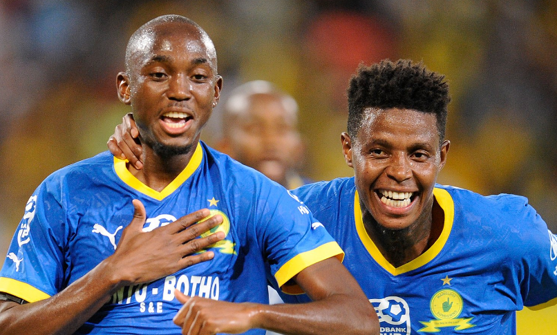 Mamelodi Sundowns players Peter Shalulile and Bongani Zungu