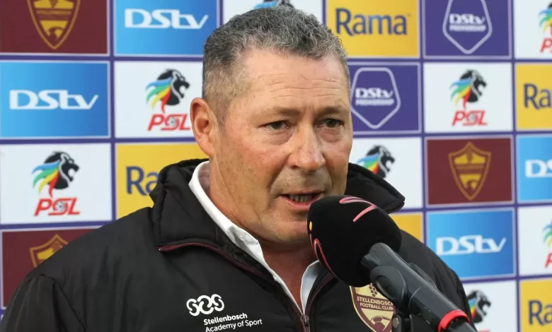 Stellenbosch FC head coach Steve Barker blames referee for loss to Chiefs.