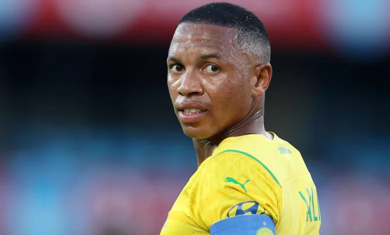 Andile Jali in Mamelodi Sundowns colours.