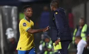 Cassius Mailula of Mamelodi Sundowns celebrates a goal with head coach Rulani Mokwena
