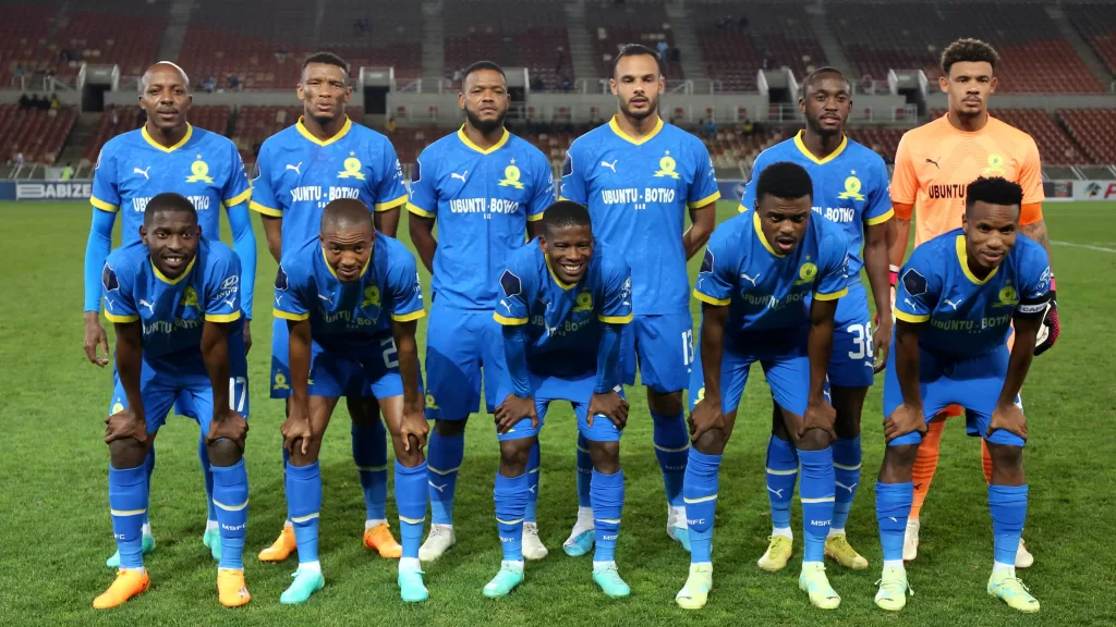 Rulani Mokwena warns Mamelodi Sundowns players ahead of Wydad Champions League encounter. 