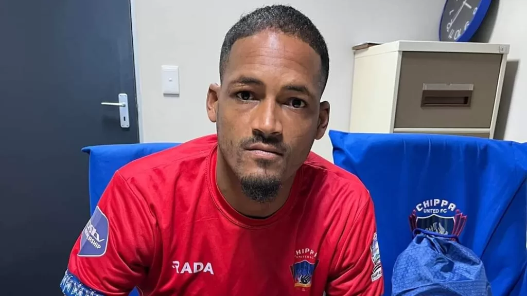 Craig Martin signs for Chippa United.