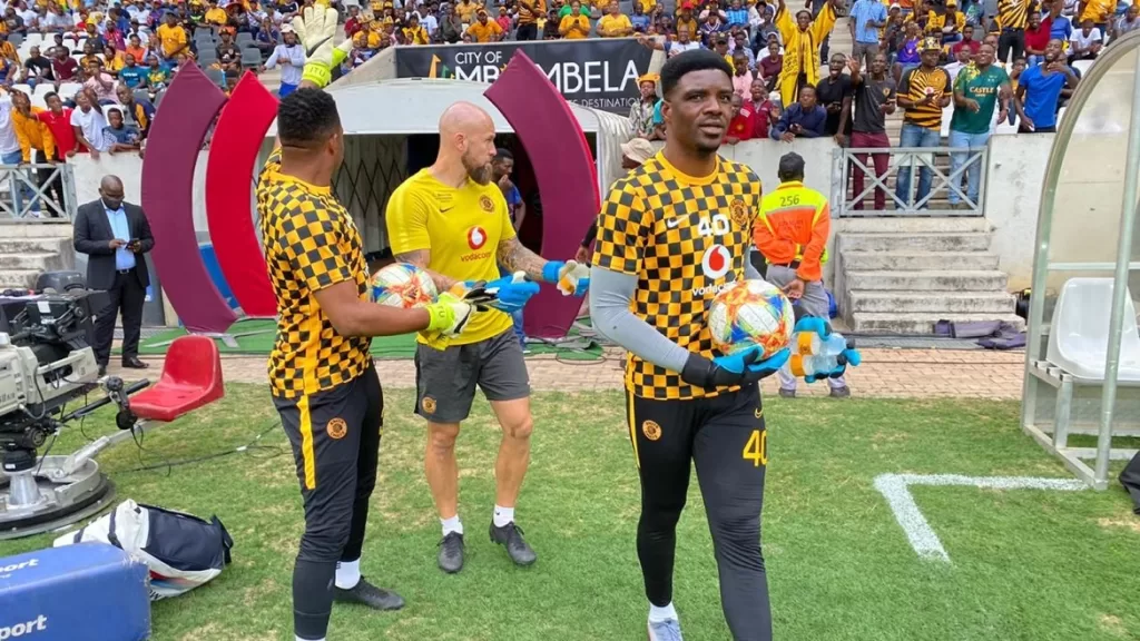 Daniel Akpeyi with his former colleagues at Kaizer Chiefs