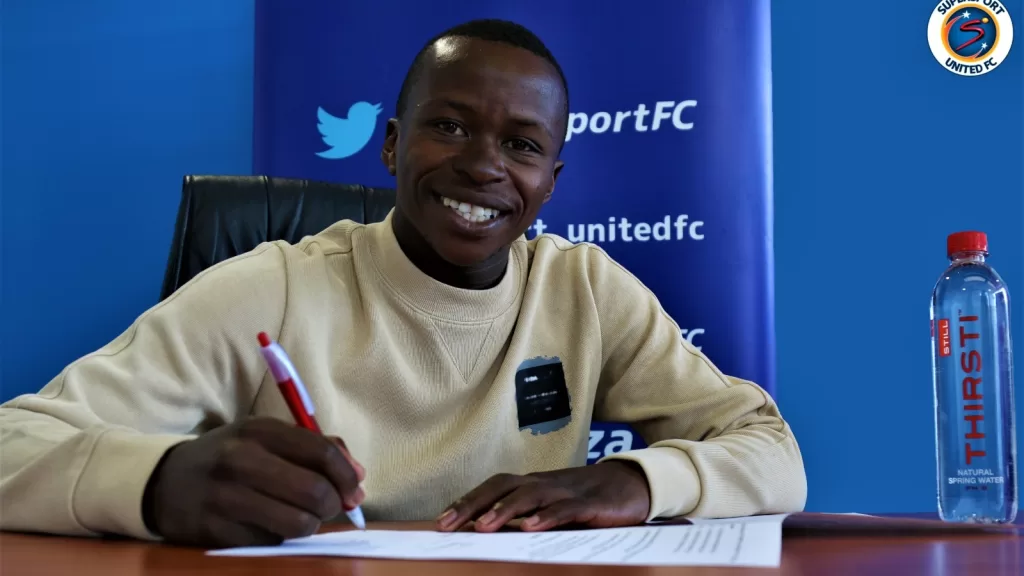 Siphesihle Ndlovu sign new deal with SuperSport United.
