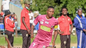 Thabelo Tshikweta in action for Mpheni Home Defenders.