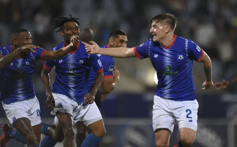 Bradley Cross new Golden Arrows defender