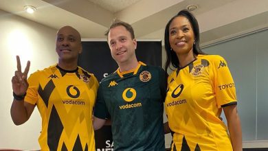 Jessica Motaung with Kaizer Motaung Jr and Ricky Joseph pose in new Kaizer Chiefs Kappa kits