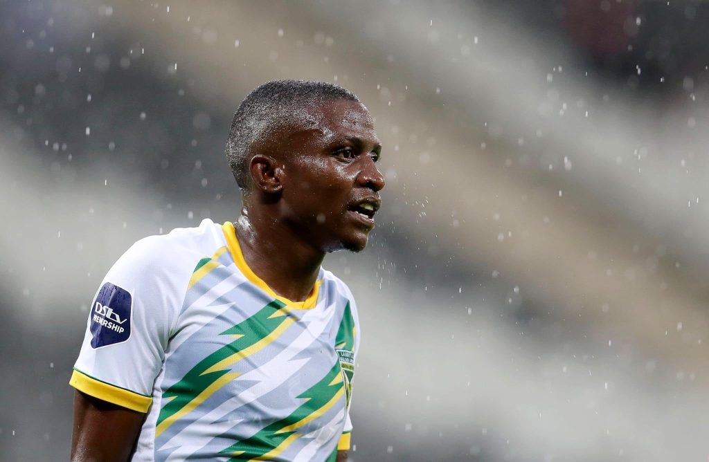 Ntsako Makhubela training with another PSL side after Arrows failed move