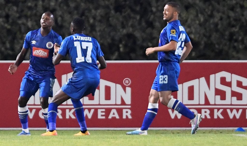 SuperSport United players Siphesihle Ndlovu, Grant Margeman and Gamphani Lungu