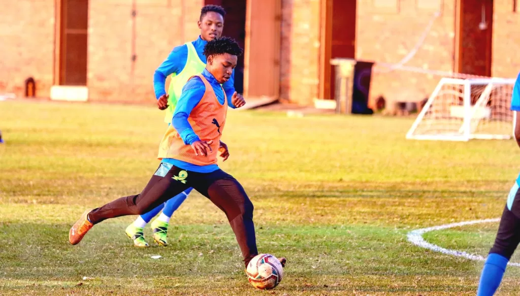 Siyanda Nyanga at training