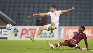 Tlakusani Mthethwa of Swallows FC in action against Kaizer Chiefs