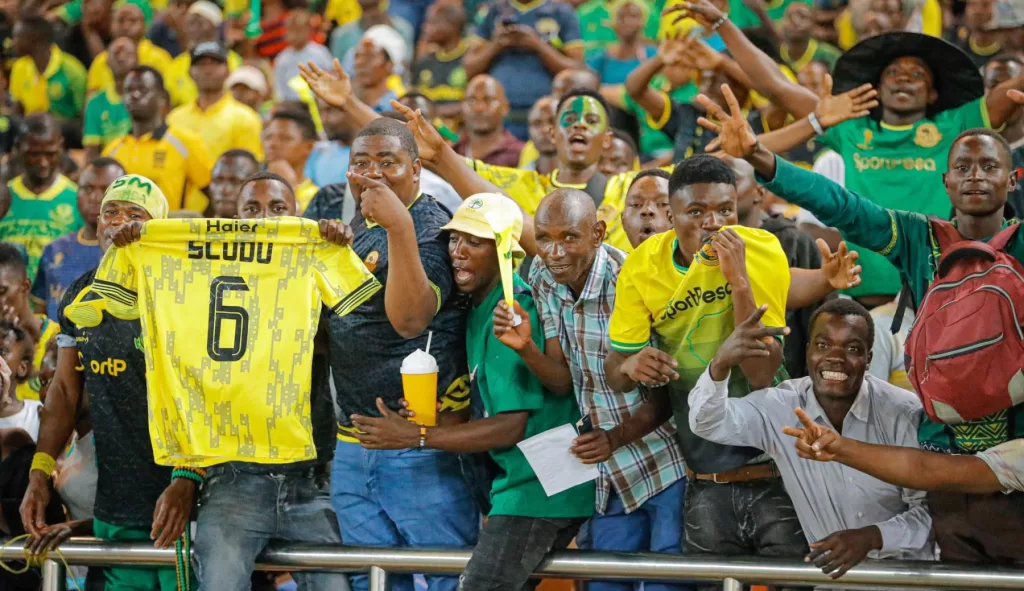 Fans of Yanga showing off their love for Mahlatse ‘Skudu’ Makudubela
