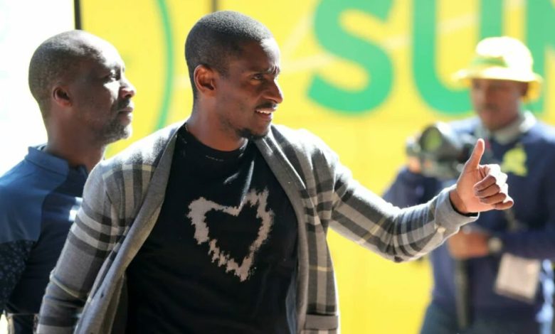 Rulani Mokwena during the Mamelodi Sundowns' bus arrival to the stadium in the DStv Premiership