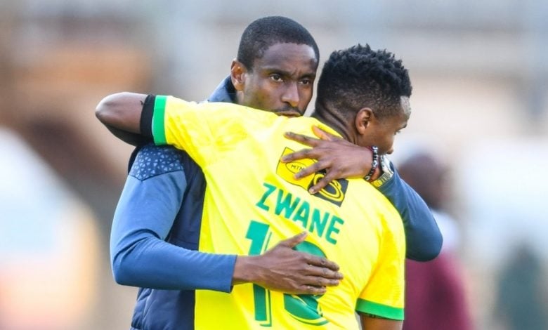 Rulani Mokwena and winger Themba Zwane.