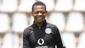 Ndumiso Mabena smilling during a training session