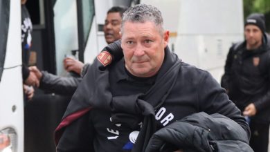 Stellenbosch FC coach Steve Barker is optimistic of causing an upset at Orlando Pirates as they also begin life without midfielder Sibongiseni Mthethwa.