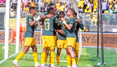 Kaizer Chiefs players celebrating a goal