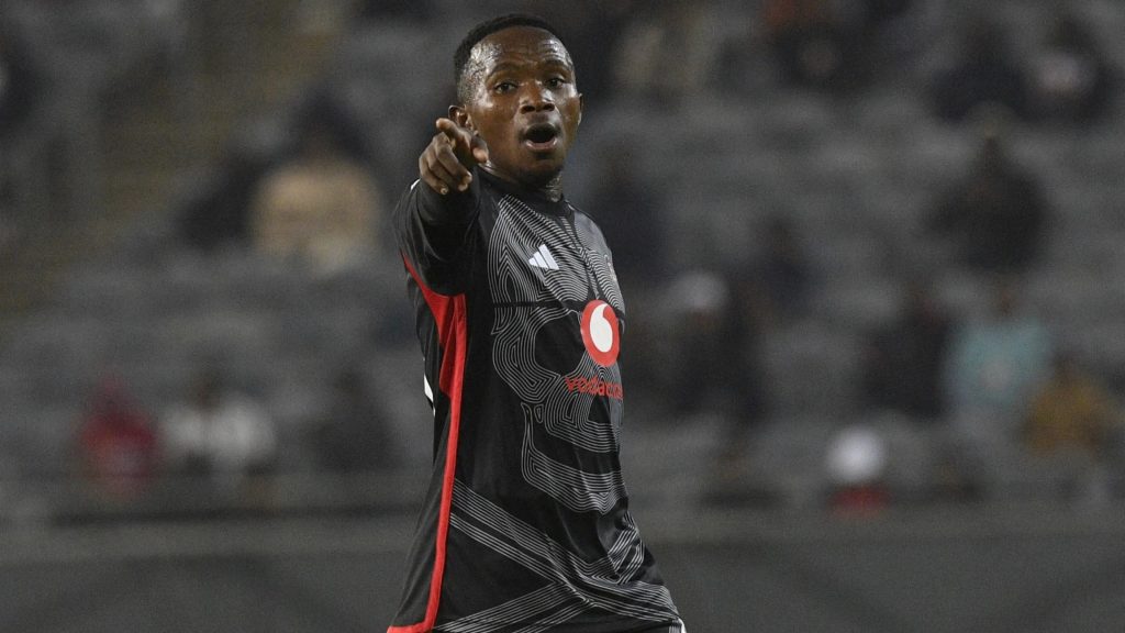 Why Orlando Pirates midfielder Ndabayithethwa Ndlondlo was subbed off against AmaZulu