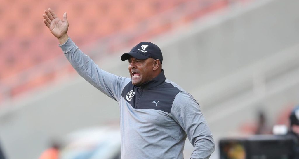 Shaun Bartlett on the sidelines during a Cape Town Spurs match