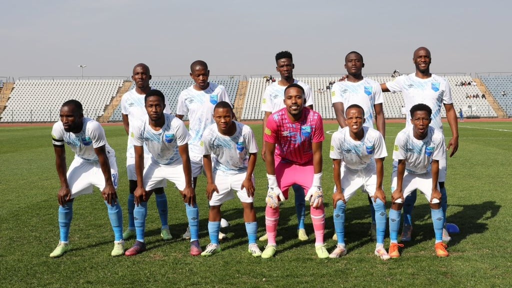 Upington City FC players lining up for a team picture.