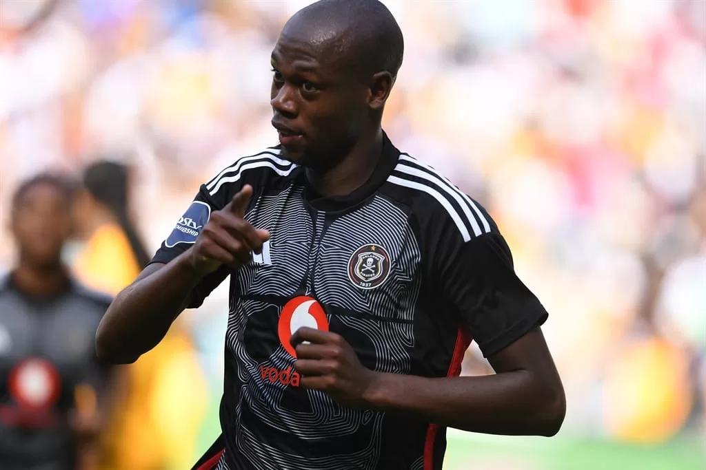 Orlando Pirates coach Jose Riveiro is impressed by how Evidence Makgopa is maturing at the DStv Premiership giants