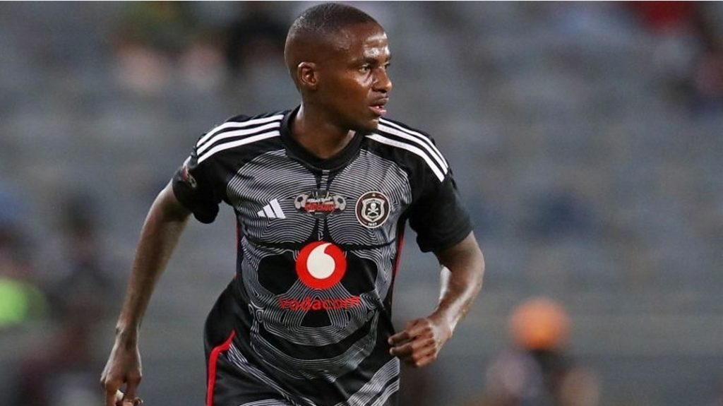 Thembinkosi Lorch in action for Orlando Pirates in the Carling Black Label Knockout Cup.