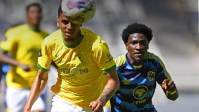 Cape Town City vs Mamelodi Sundowns in the DStv Premiership