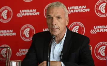 Ernst Middendorp fired a salvo at Spurs fans after the club's defeat on Sunday