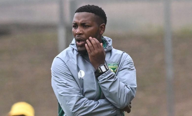 Golden Arrows re-sign talented midfielder Mabhuti Khenyeza