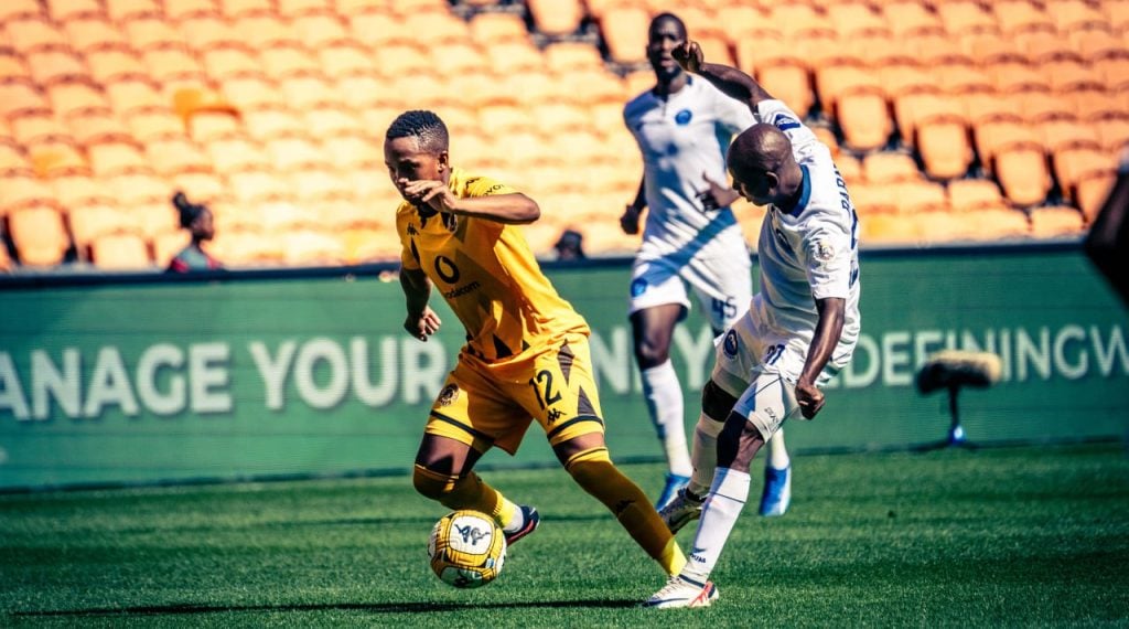 Nkosingiphile Ngcobo in action for Kaizer Chiefs against Richards Bay FC