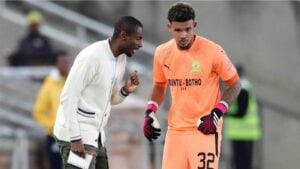 Mamelodi Sundowns coach Rulani Mokwena and goalkeeper Ronwen Williams.
