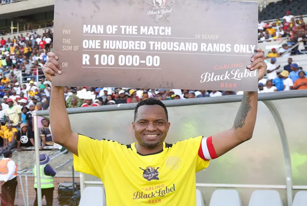 Itumeleng Khune with his winners' prize