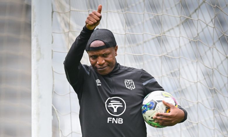 Lebogang Manyama in Cape Town City colours