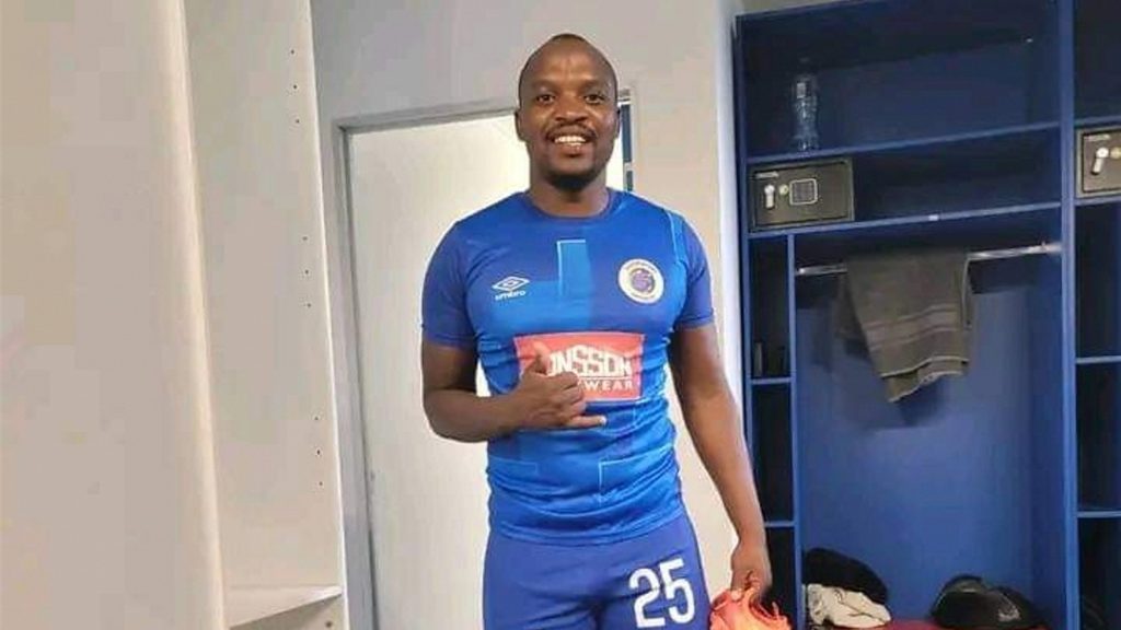Former Mamelodi Sundowns striker Gift Motupa spotted at SuperSport United.