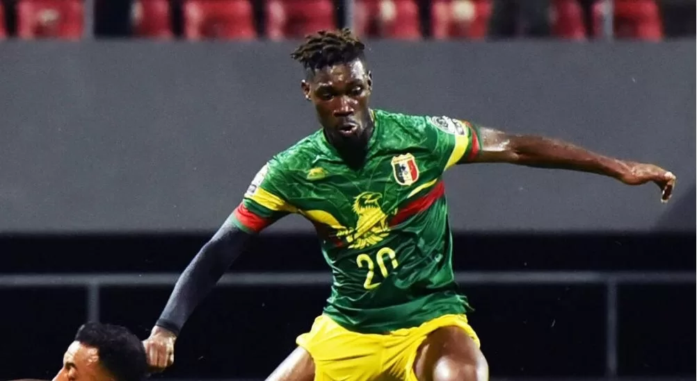 Yves Bissouma in action for Mali